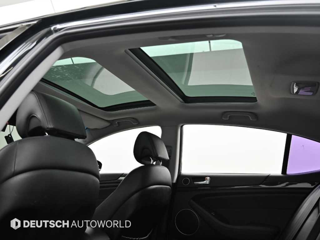 Kia K7 — photo 18