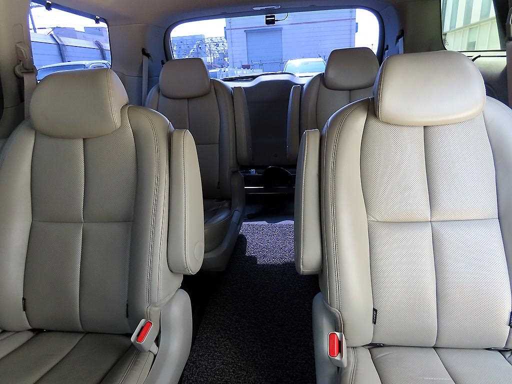 Kia Carnival — photo 07