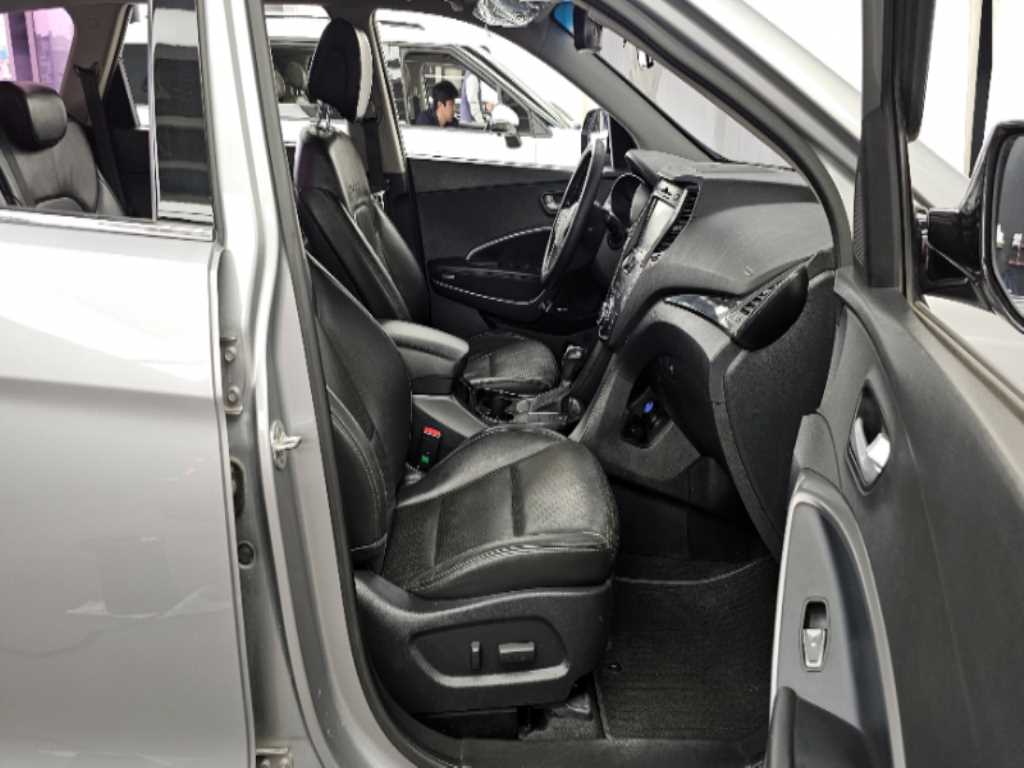 Hyundai Maxcruz — photo 11