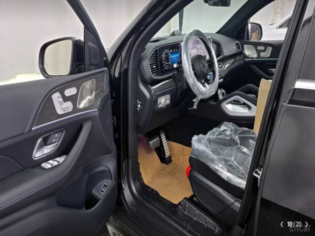 Mercedes-Benz GLE-Class — photo 10
