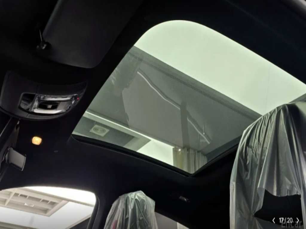 Mercedes-Benz GLE-Class — photo 14