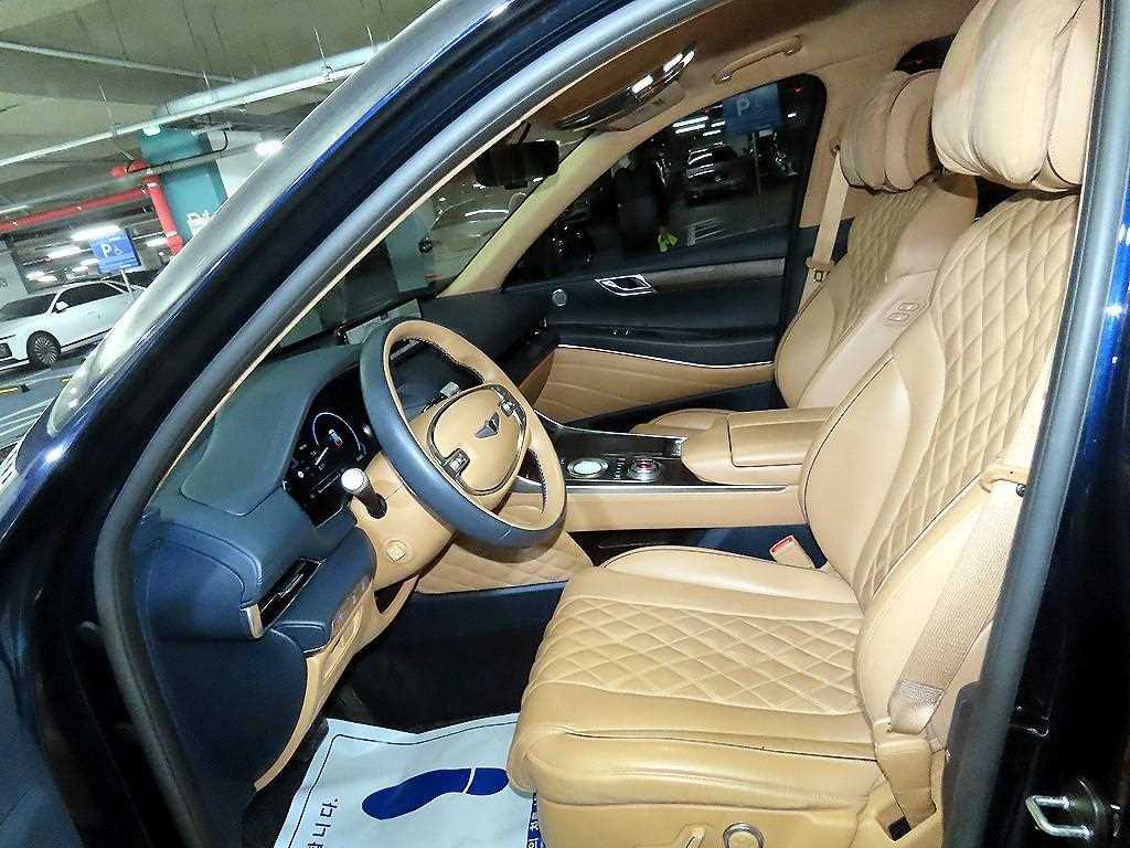 Genesis GV80 — photo 06