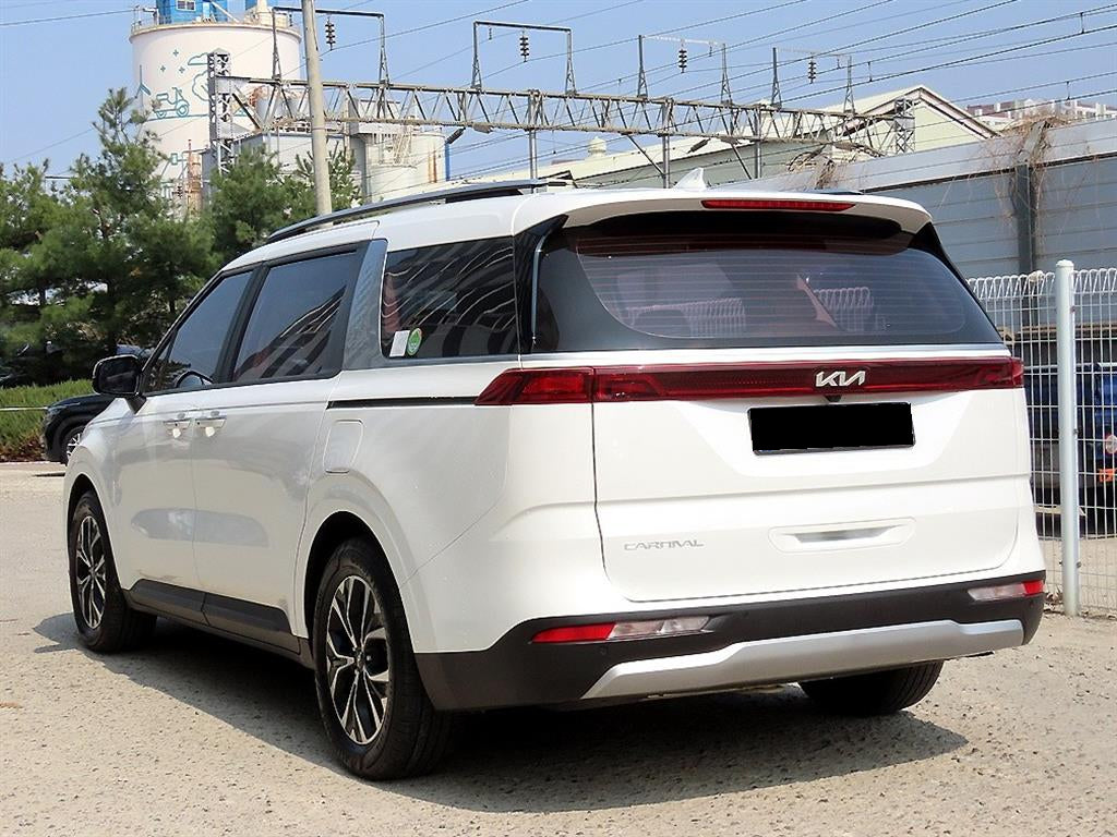 Kia Carnival — photo 03