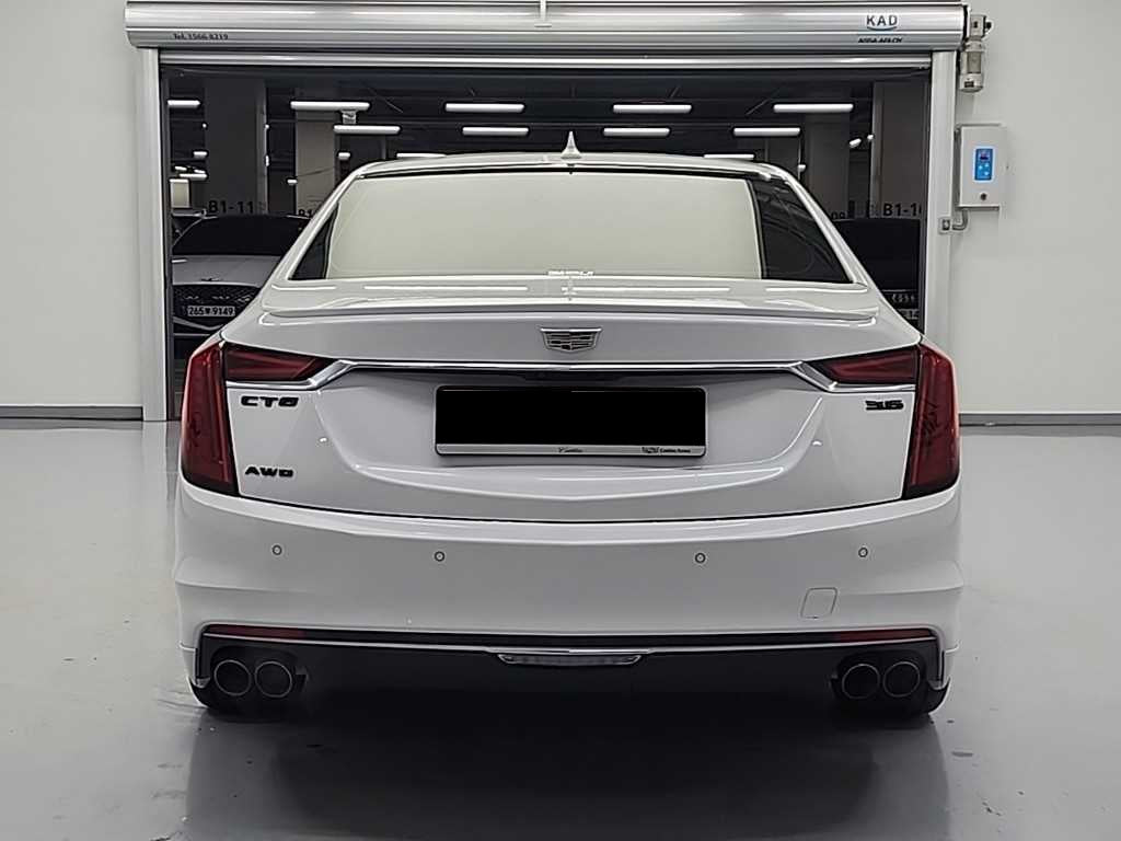 Cadillac CT6 — photo 03