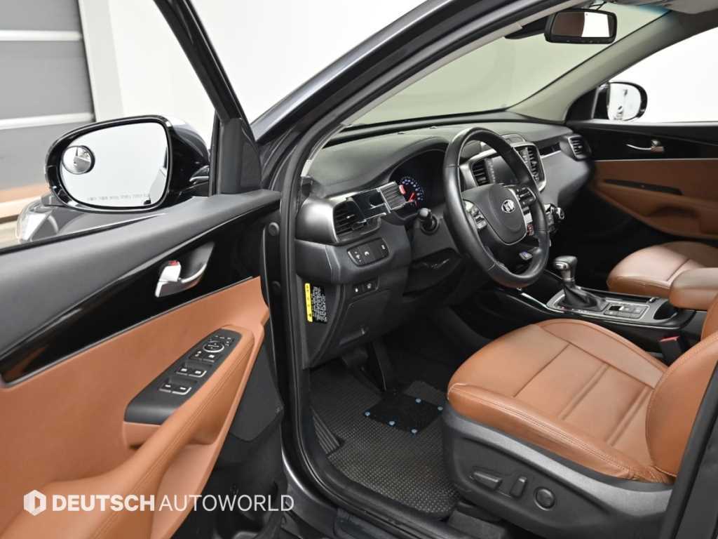 Kia Sorento — photo 11