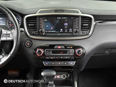 Kia Sorento — photo 14
