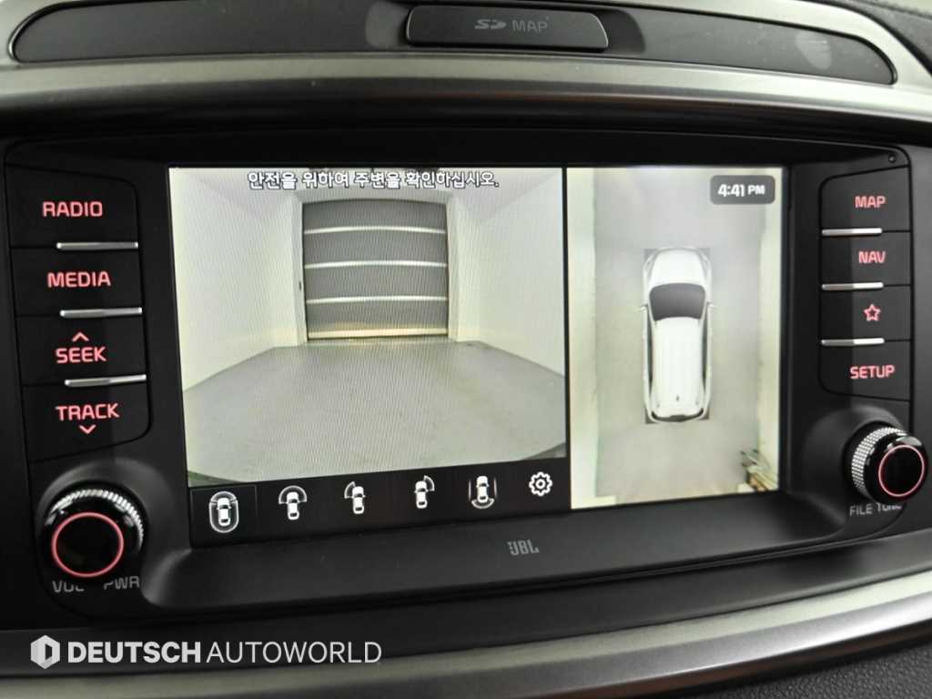 Kia Sorento — photo 15