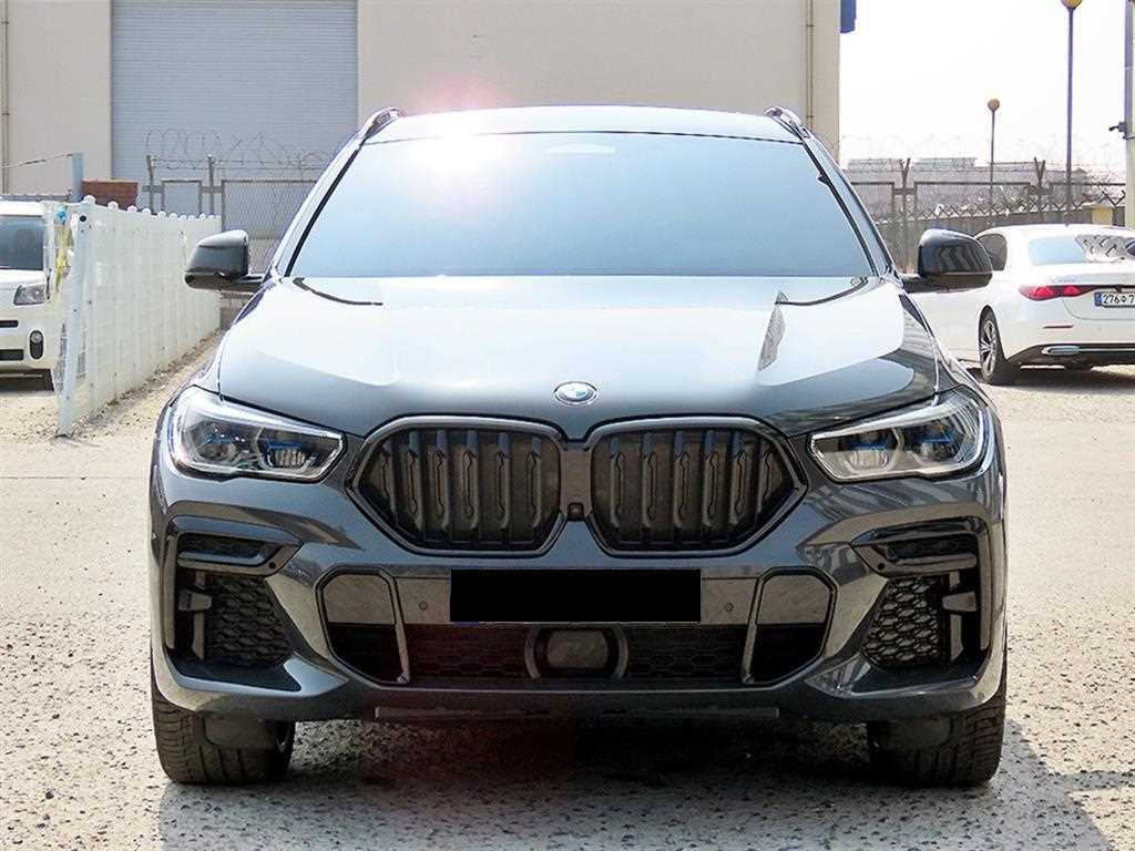 BMW X6 — photo 01