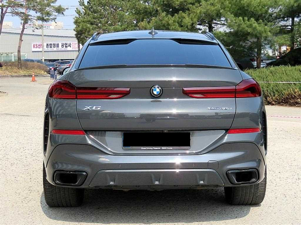 BMW X6 — photo 04