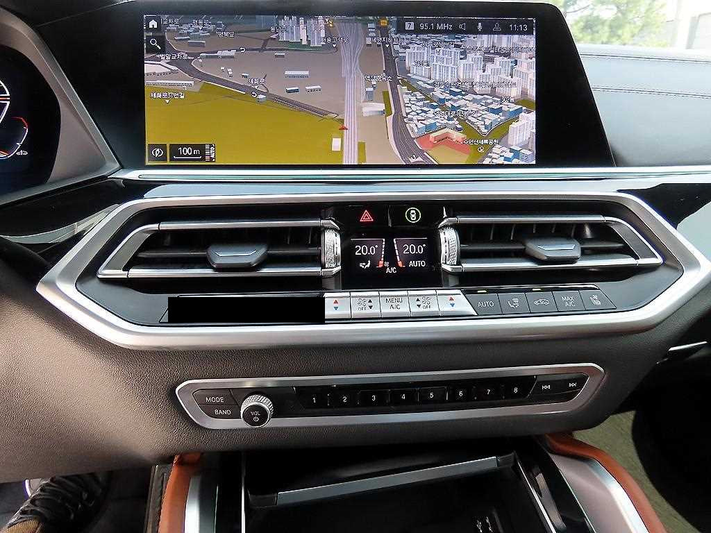 BMW X6 — photo 13