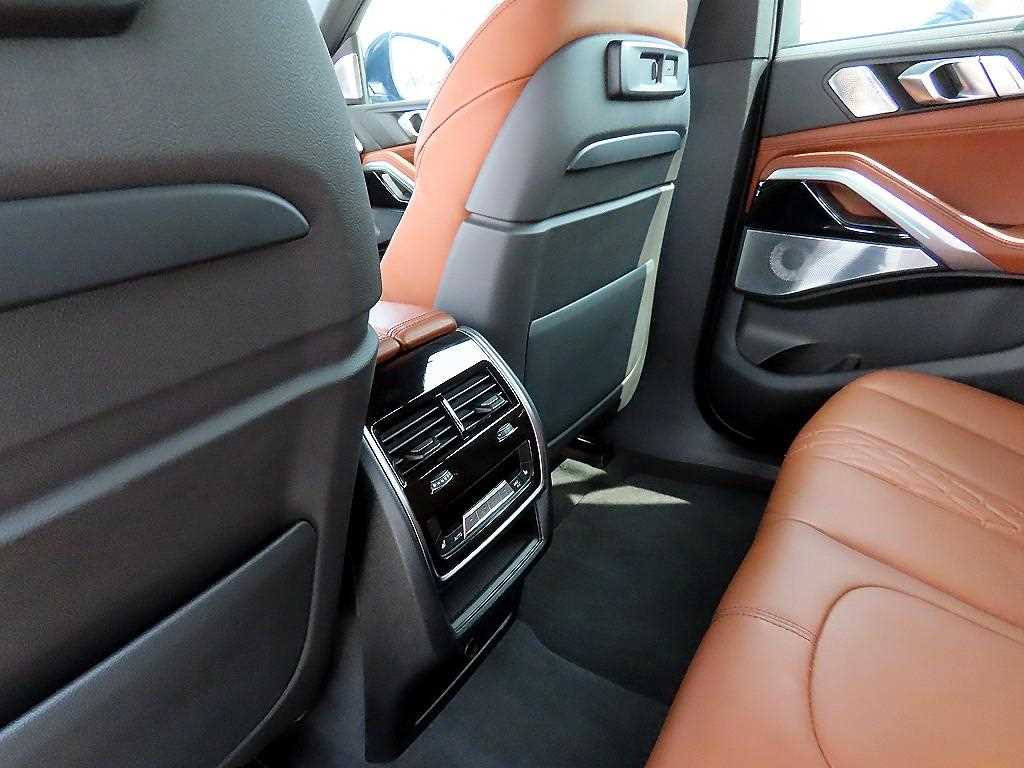 BMW X6 — photo 14