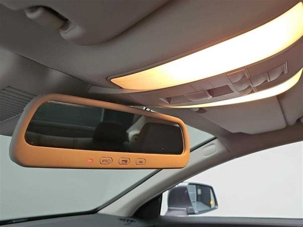 Mercedes-Benz CLS-Class — photo 14