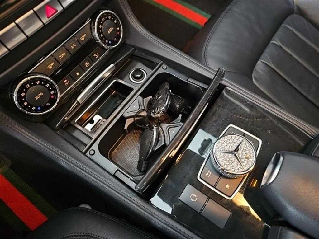 Mercedes-Benz CLS-Class — photo 15