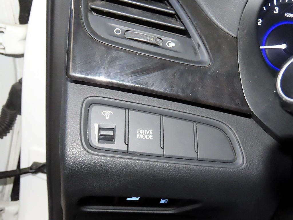 Hyundai Grandeur — photo 14