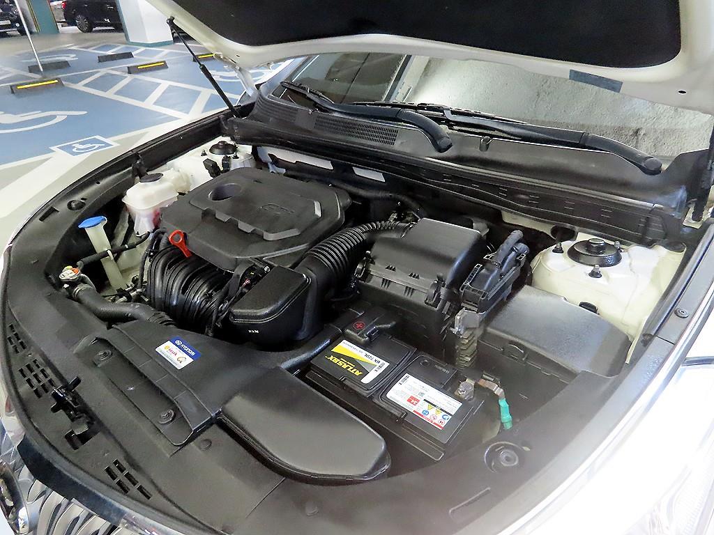 Hyundai Grandeur — photo 19