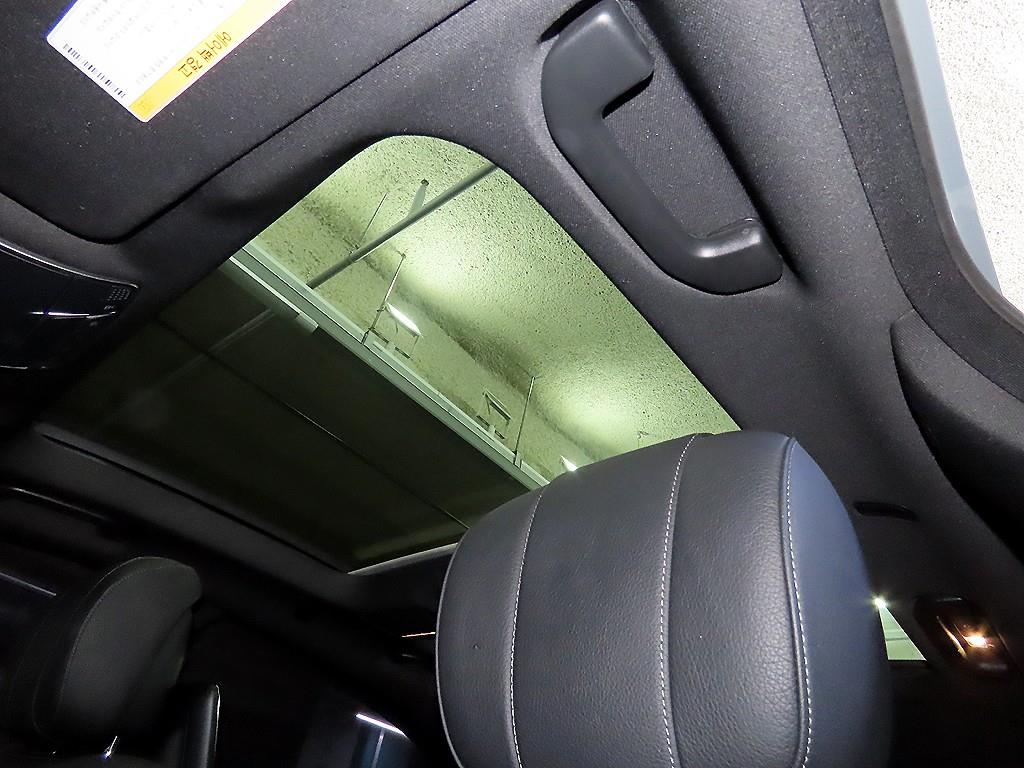 Mercedes-Benz S-Class — photo 14
