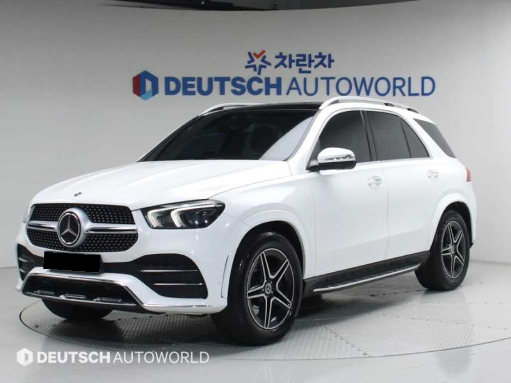 Mercedes-Benz GLE-Class — photo 01