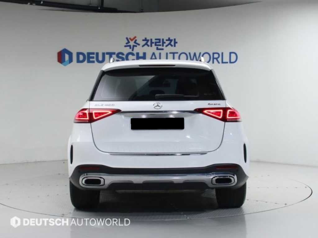 Mercedes-Benz GLE-Class — photo 04