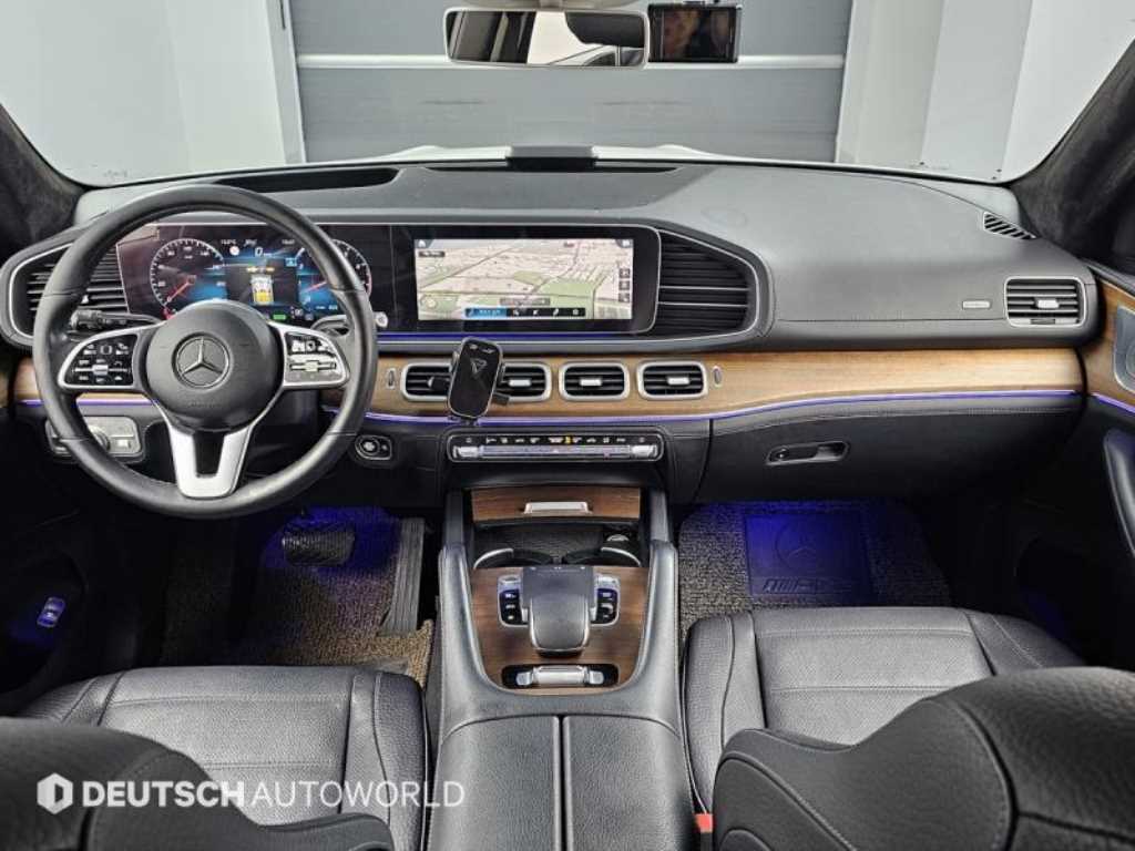 Mercedes-Benz GLE-Class — photo 07