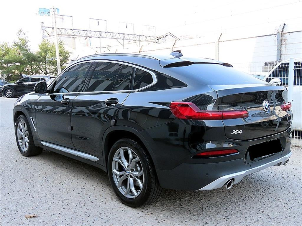 BMW X4 — photo 03
