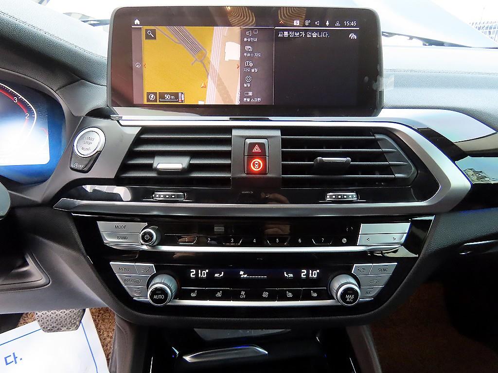 BMW X4 — photo 12