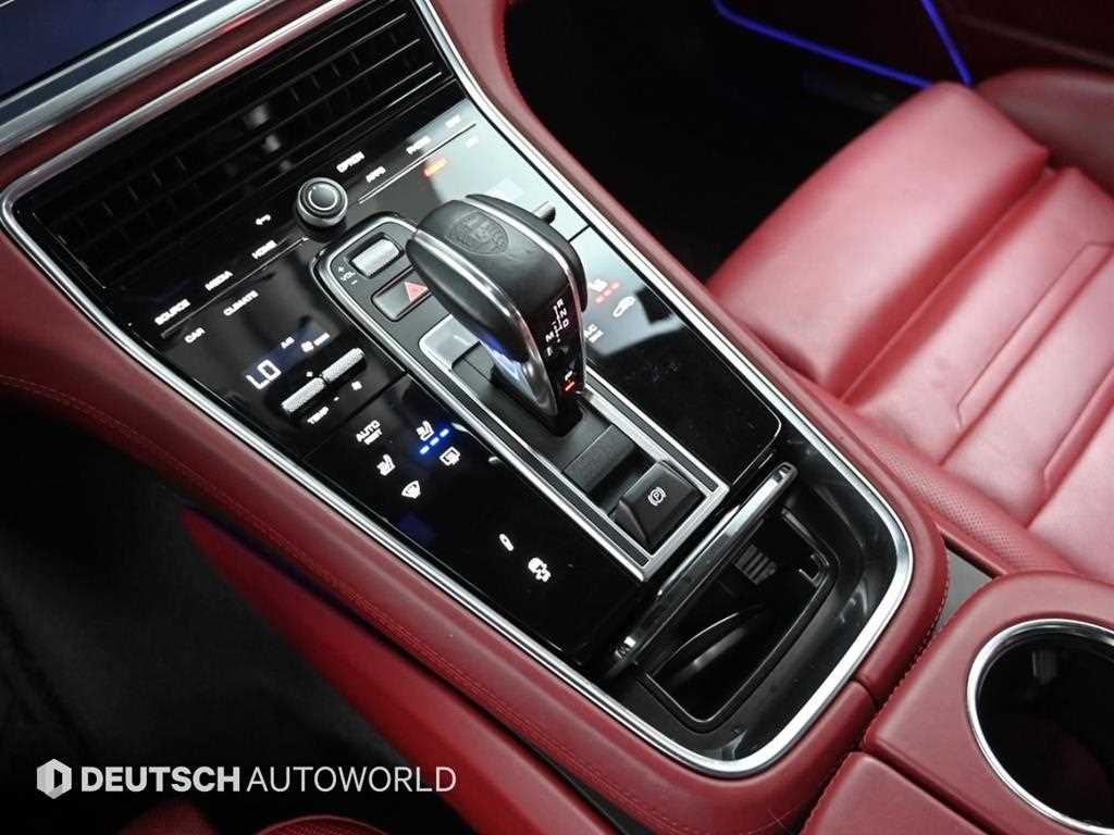 Porsche Panamera — photo 09
