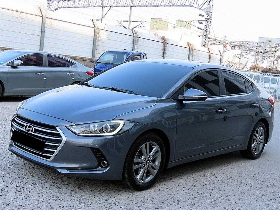 Hyundai Avante — photo 02