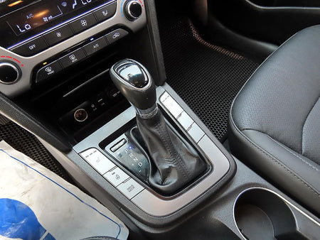 Hyundai Avante — photo 10