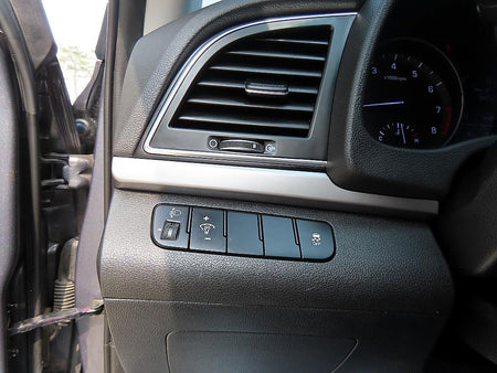 Hyundai Avante — photo 12