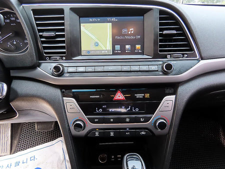 Hyundai Avante — photo 13