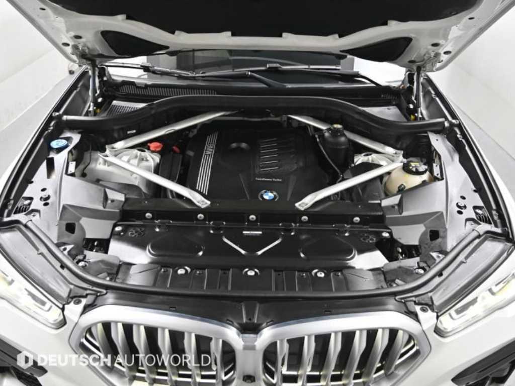 BMW X6 — photo 18