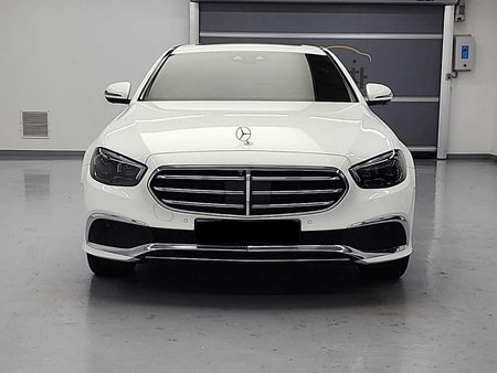 Mercedes-Benz E-Class — photo 02