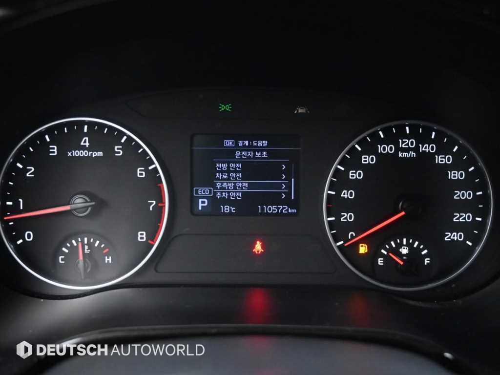 Kia Seltos — photo 08