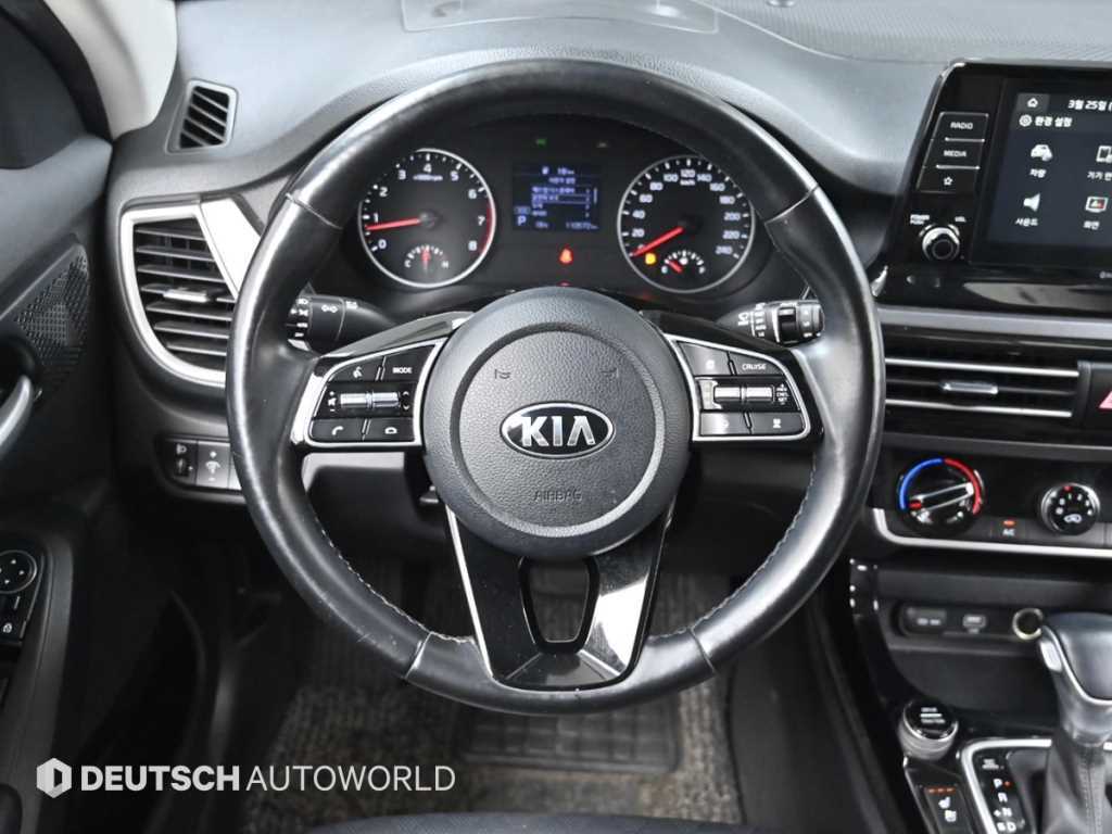 Kia Seltos — photo 13