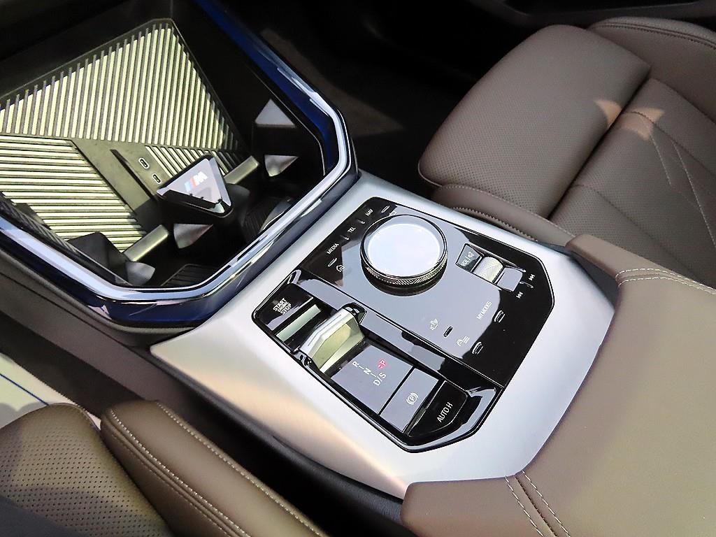 BMW X3 — photo 11