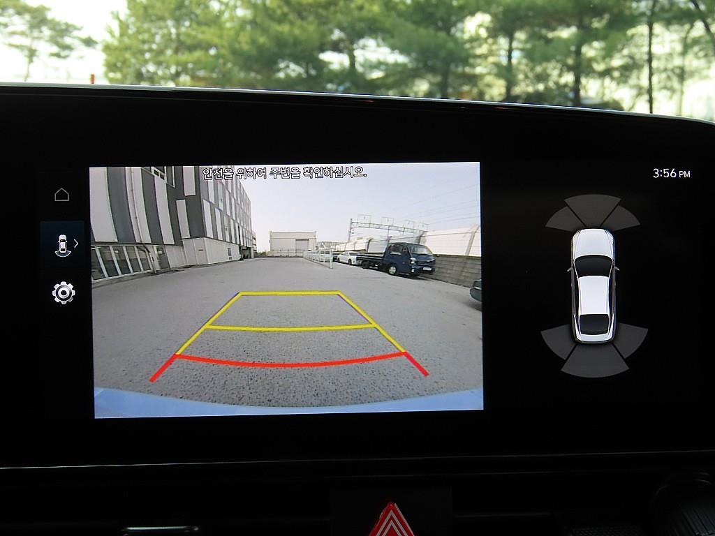 Hyundai Avante — photo 15