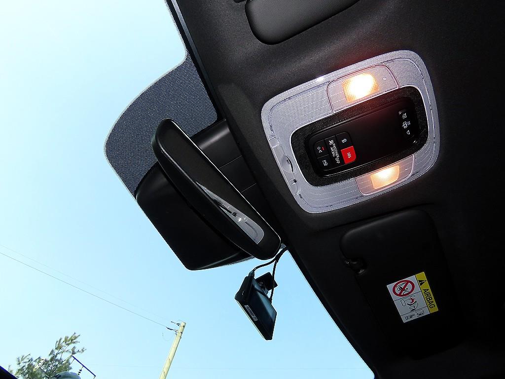 Hyundai Avante — photo 16