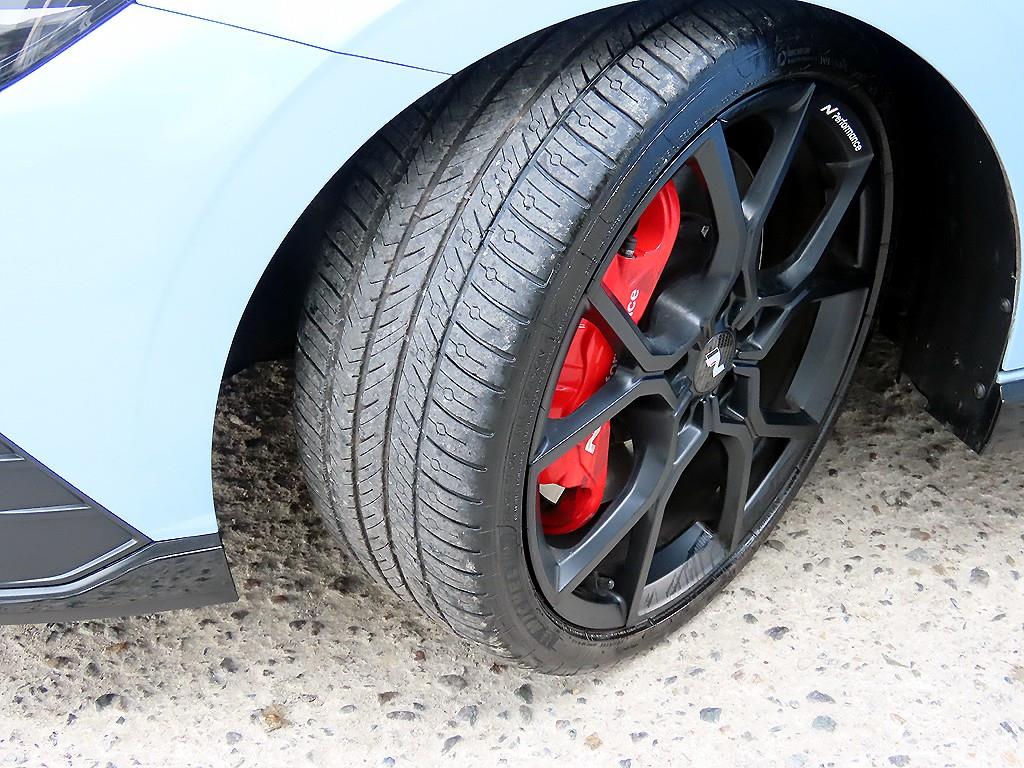Hyundai Avante — photo 20