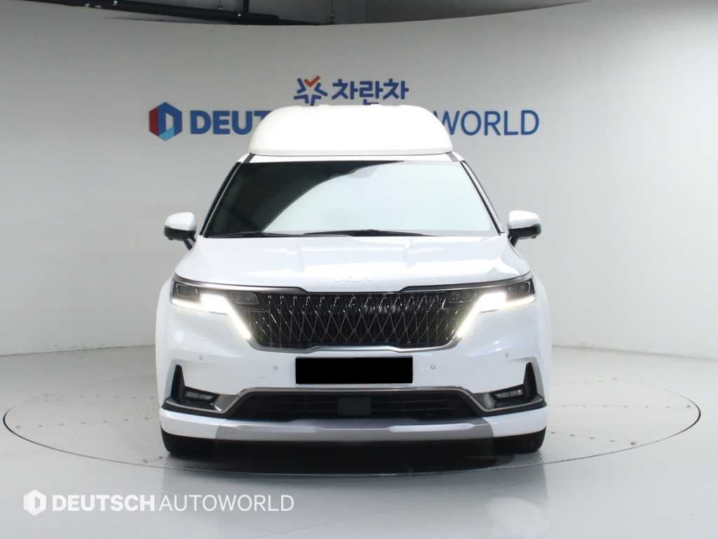 Kia Carnival — photo 03