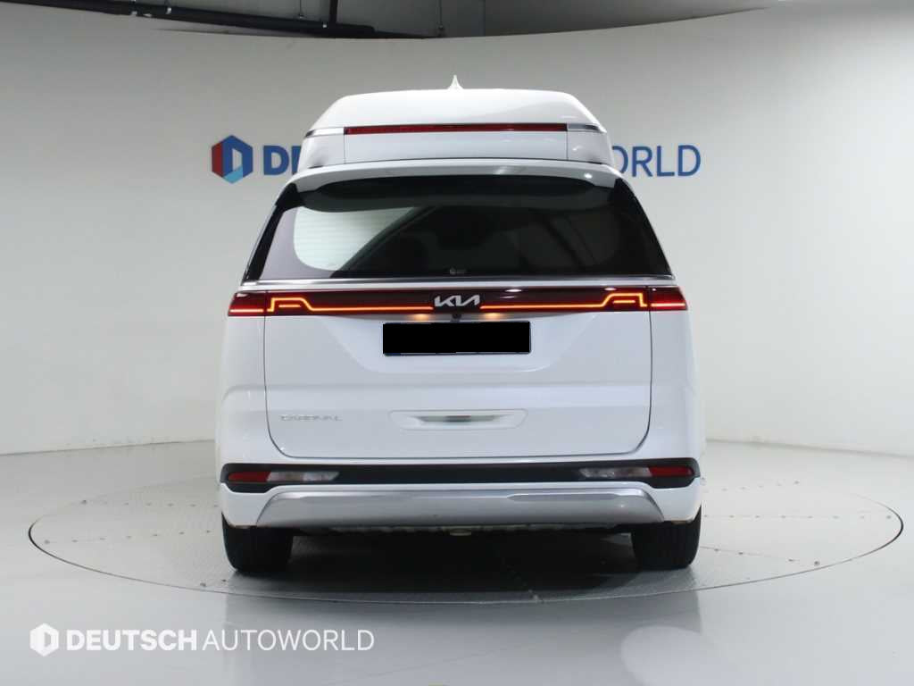 Kia Carnival — photo 04