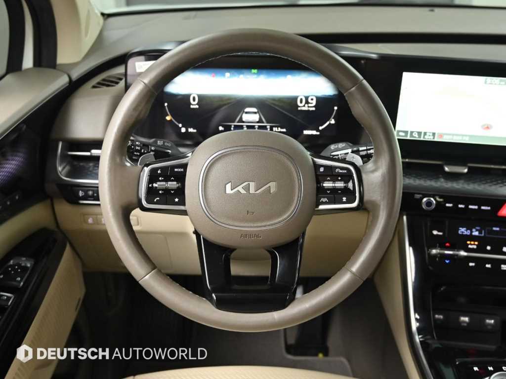Kia Carnival — photo 13