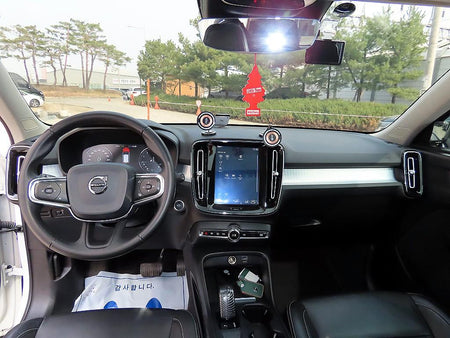 Volvo XC40 — photo 07