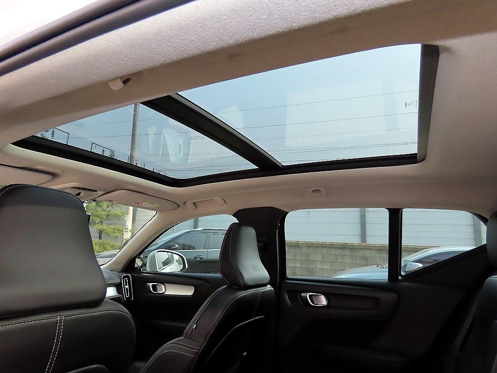 Volvo XC40 — photo 16