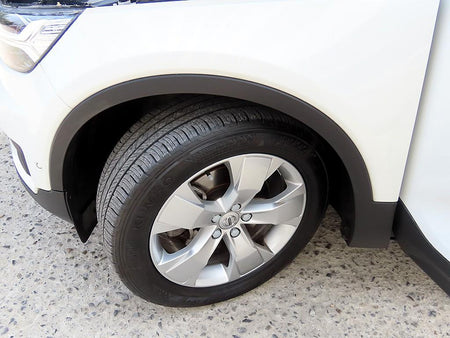 Volvo XC40 — photo 19