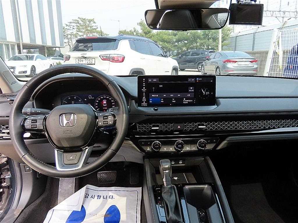 Honda Accord — photo 07