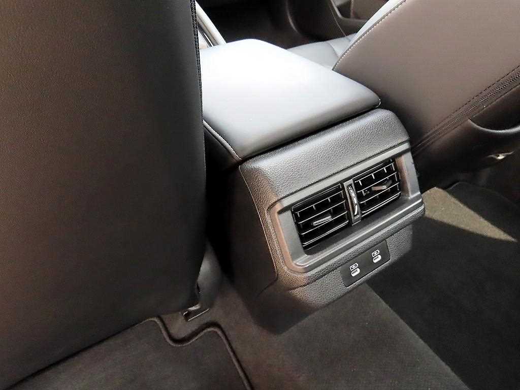 Honda Accord — photo 17