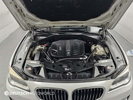 BMW 7-Series — photo 06