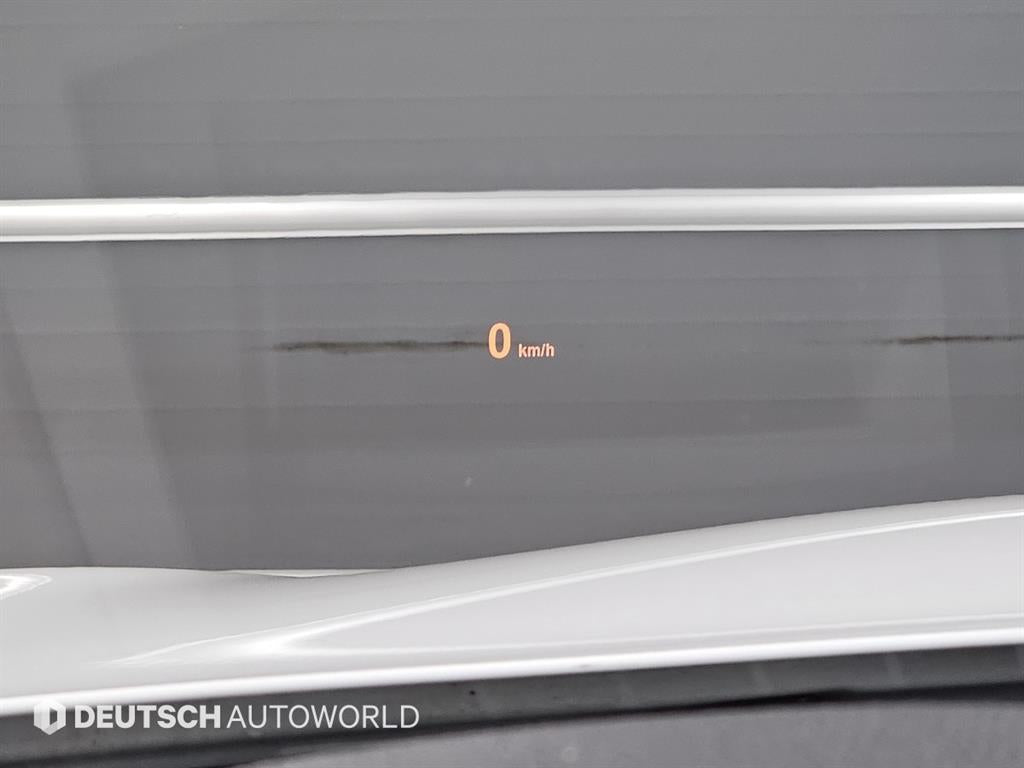 BMW 7-Series — photo 17