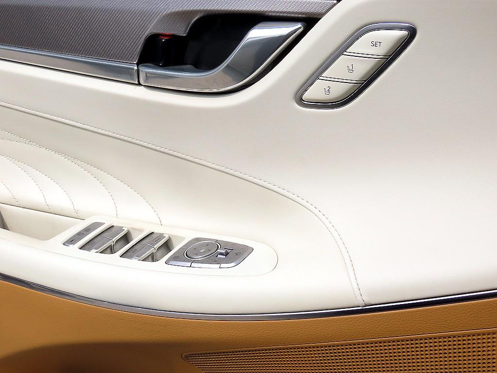 Hyundai Grandeur — photo 11