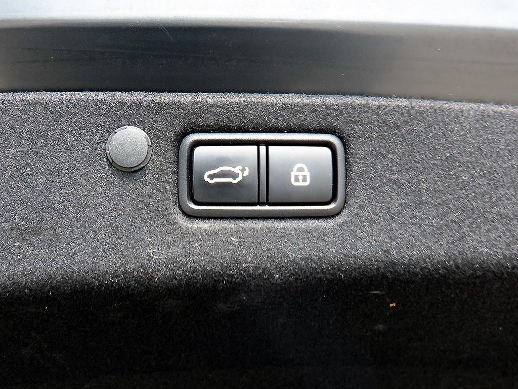 Hyundai Grandeur — photo 15